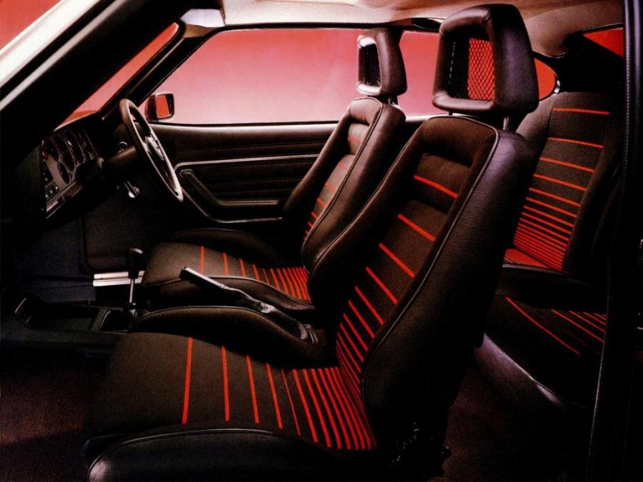  Ford Capri S 1978 года  (UK) (фото 4 из 4)